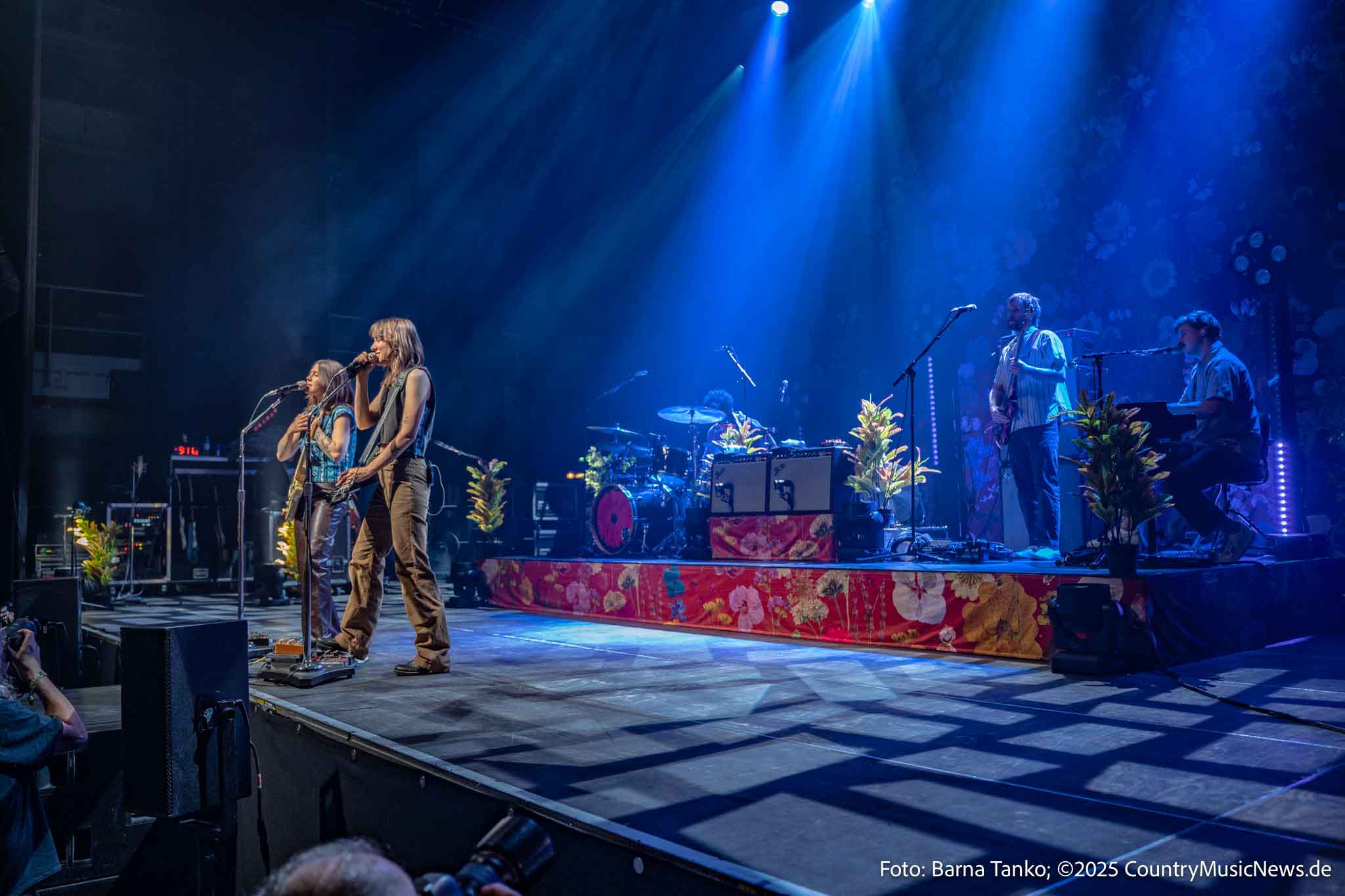Larkin Poe Larkin Poe - Bloom tour 2025