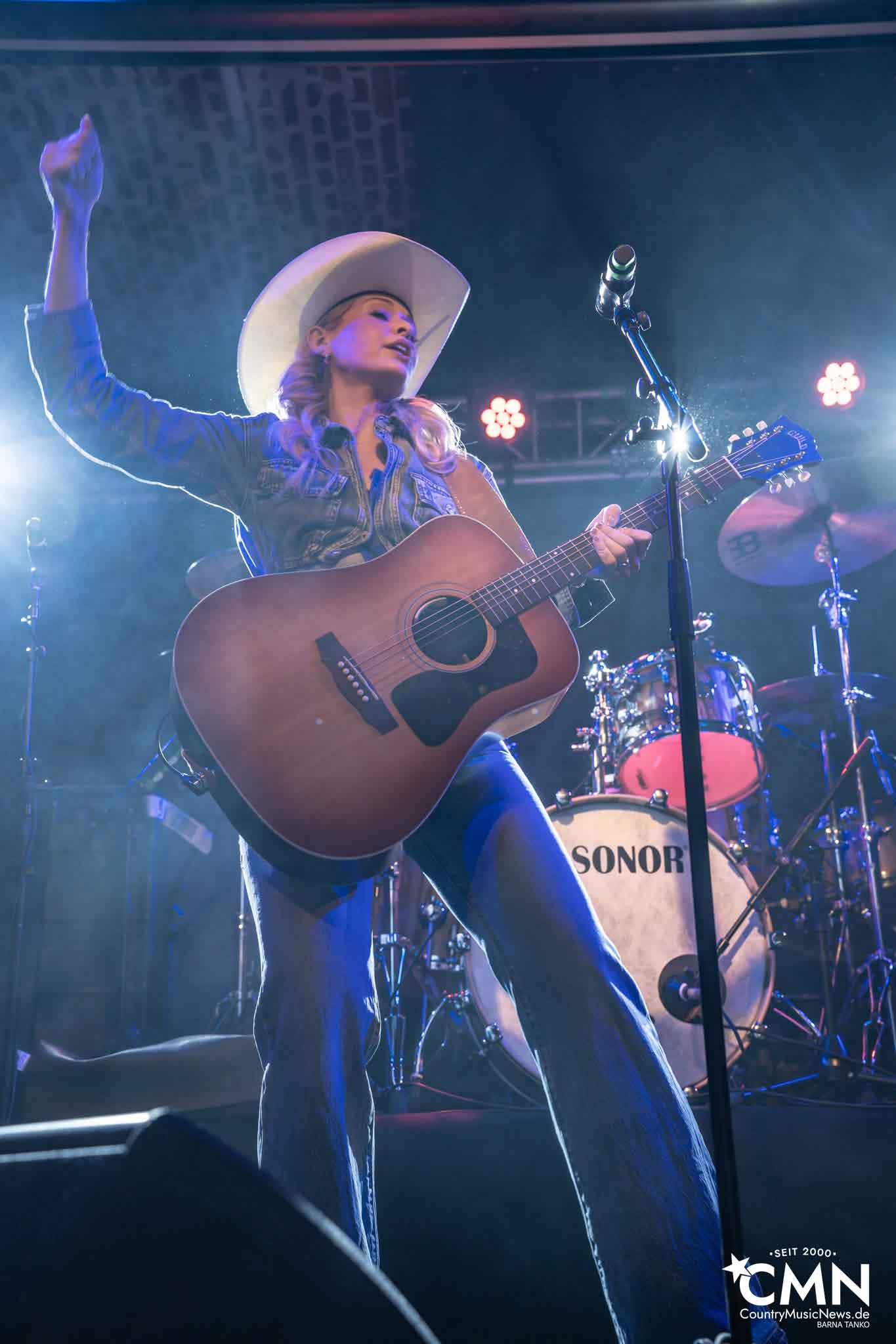 Max Jacksom Australian country singer-songwriter Max Jackson live at Club Bahnhof Ehrenfeld in Cologne.