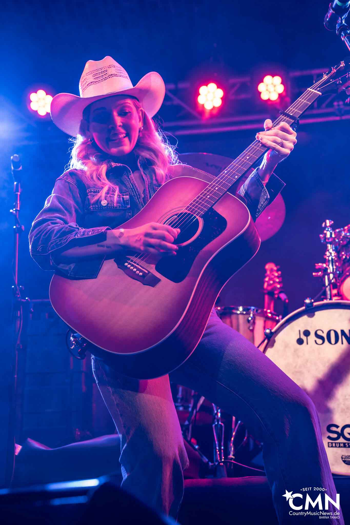 Max Jacksom Australian country singer-songwriter Max Jackson live at Club Bahnhof Ehrenfeld in Cologne.