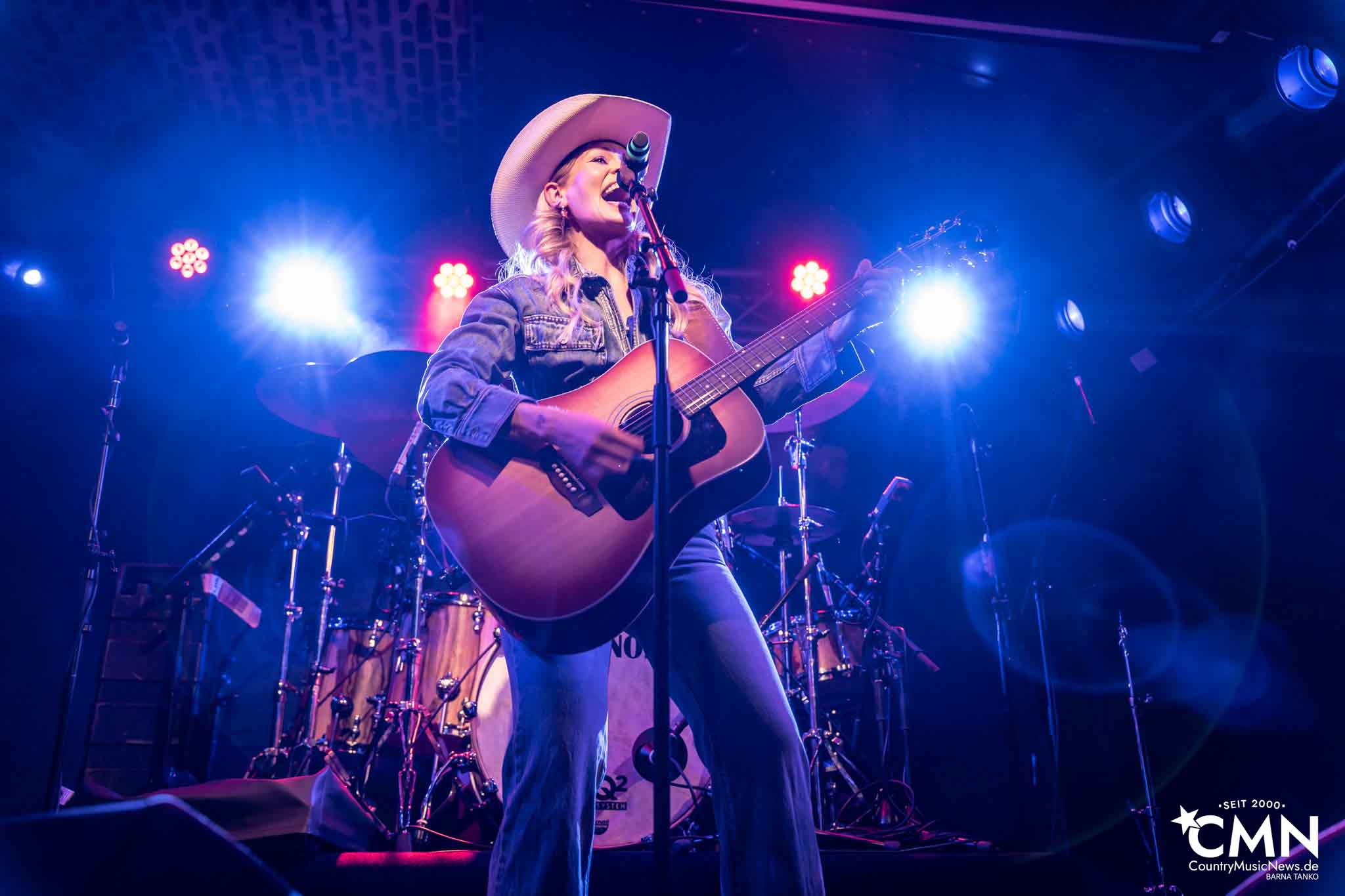 Max Jacksom Australian country singer-songwriter Max Jackson live at Club Bahnhof Ehrenfeld in Cologne.